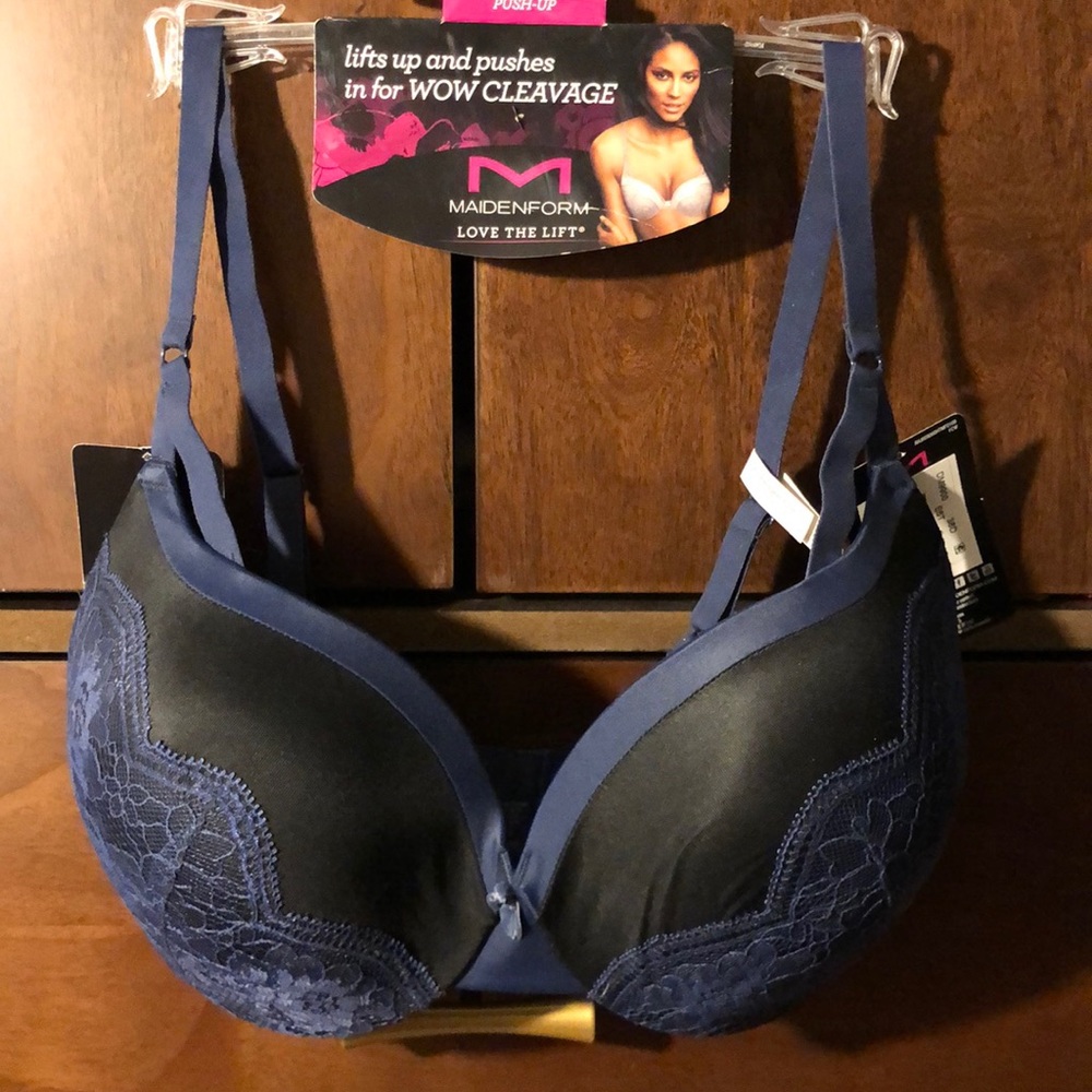 38D Maidenform Demi-Coverage Push up Bra